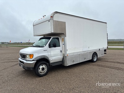 2003 Ford E-550 4x2 Camion fourgon