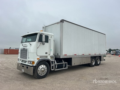 1996 Freightliner FLB 6x4 Camion fourgon
