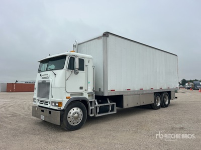1996 Freightliner FLB 6x4 Camion fourgon