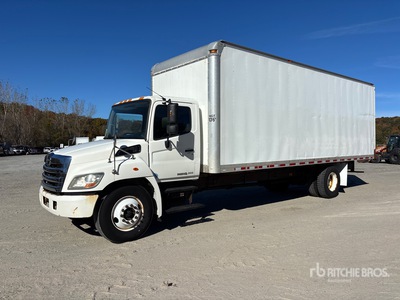 2013 Hino 268 4x2 バントラック