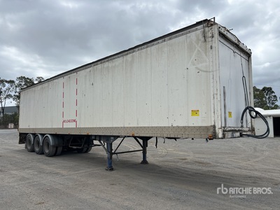 2010 Barker Tri/A Remolque Piso Móvil