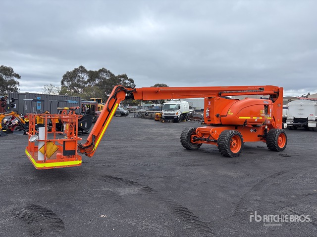 Articulating Boom Lifts