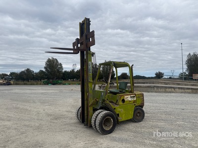 Clark C500-Y55PD Carretilla Elevadora