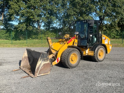 2023 Cat 906 Wheel Loader