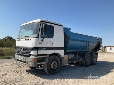 1999 Mercedes-Benz 1835 6x4 Sleeper Camion Benne Wywrotka T/A