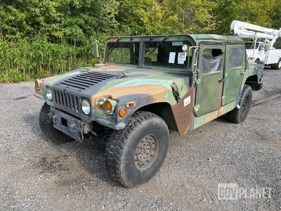 1997 AM General M1097A2 HMMWV 4 Door Soft Top w/Truck Body
