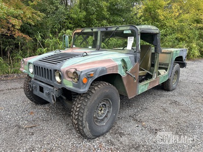 1997 AM General M1097A2 HMMWV 2 Door Soft Top w/Truck Body