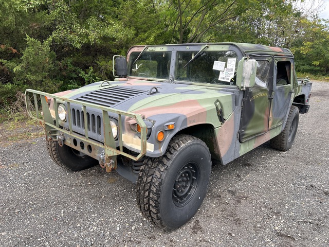 2007 AM General M1097R1 HMMWV 4 Door Soft Top w/Truck Body