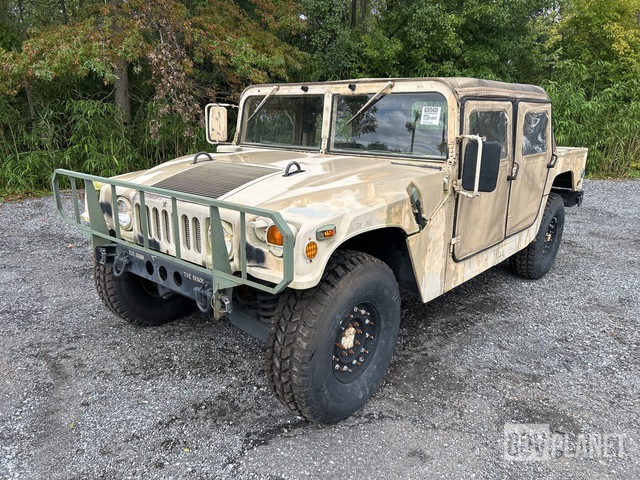 2007 AM General M1097R1 HMMWV 4 Door Soft Top w/Truck Body