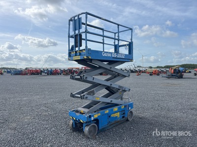 2016 Genie GS-2032 Electric Piattaforma aerea verticale