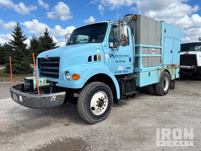 HV2000TM on 2003 Sterling 4x2 Rioolreinigingswagen