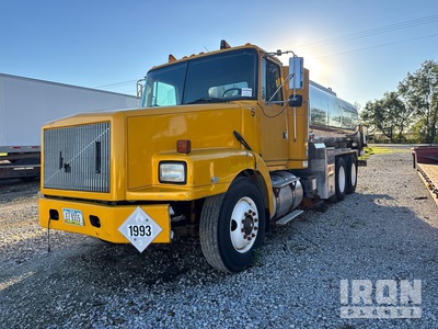 1991 White/GMC 3500 gal 6x4 Crew Cab Fuel Truck