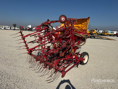 2004 Maschio Gaspardo PI 400 32 File (Rows) Seeder