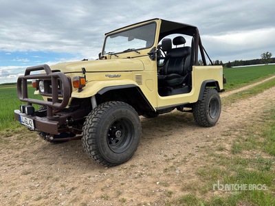1982 Toyota Landcruiser BJ42 4x4 Pick Up