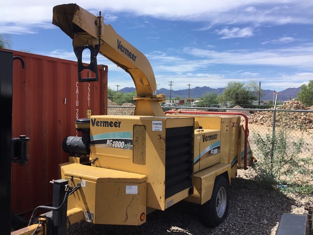 2007 Vermeer BC1800XL Tow-Behind Wood Chipper 2007 Vermeer BC1800XL Tow-Behind Wood Chipper
