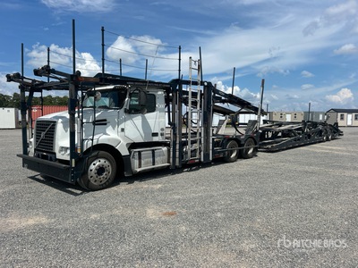 2015 Volvo VAH 6x2 Camión portavehiculos