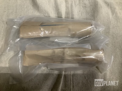 (2) CAE BB-8008268-1 Stem Adapters