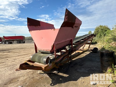 Morbark 4036 35 in x 40 ft Portable Stacking Conveyor