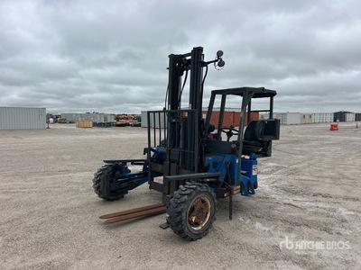 2013 Moffett E50S 5000 lb 3x3 Chariot élévateur sur camion
