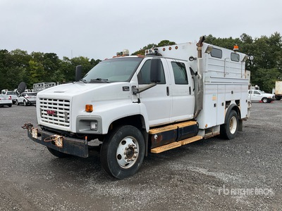 2005 GMC 7500 Camion utilitaire