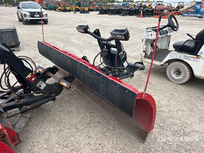Boss 8 ft 6 in 2 Way Chasse-neige - Fits Truck