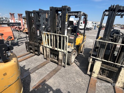 Yale GLP060VXNEAE087 5700 lb Pneumatic Tire Wózek widłowy