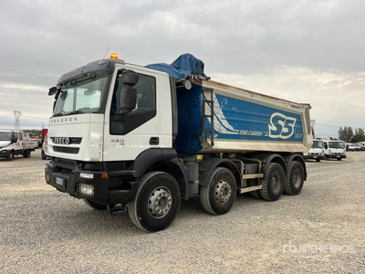 2009 Iveco Trakker 450 8x4 Tipper Truck