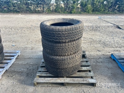 Quantity of (4) Cooper 265/65R18 Pneumatici per autocarro