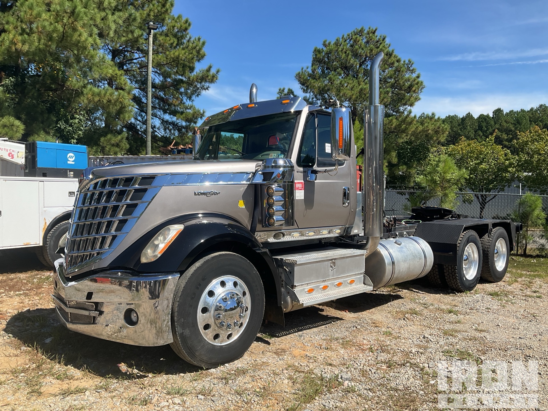 2011 International LoneStar 6x4 T/A Day Cab Truck Tractor