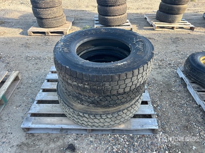 Quantity of (3) Goodyear 11R24.5 Pneumatici per autocarro