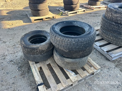 Quantity of (5) Mixed Pneumatici per autocarro