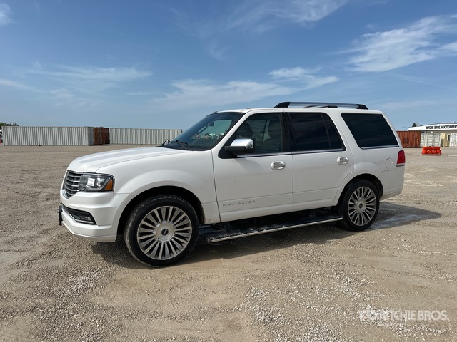 2015 Lincoln Navigator 4WD SUV