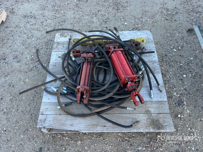 Quantity of Hydraulic Cylinders & Hoses Pièces diverses