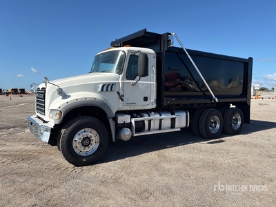 2018 Mack GU713 Wywrotka T/A