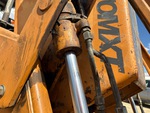 Hydraulics with Bucket Tilt Cylinders