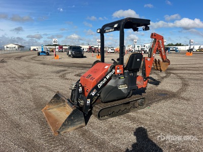2006 Ditch Witch XT855 Tracked Backhoe Loader