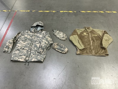(4) Cold Weather Parkas, (12) Entrenching Tool Carriers & Assorted Items