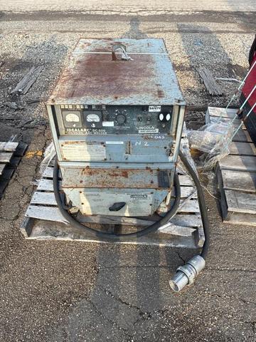 Lincoln Idealarc DC-600 Electric Welder