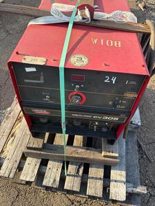 Lincoln Idealarc を見 Welder - Electric