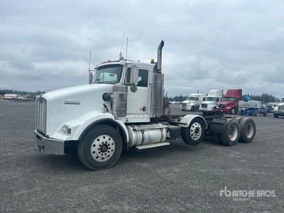 2005 Kenworth T800 8x4 Cabeza Tractora Cabina Corta