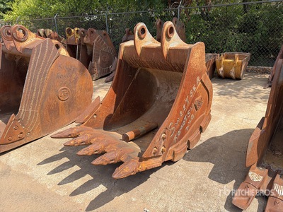 Hensley 43 in Digging エクスカベーター用バケット - Fits Komatsu PC220