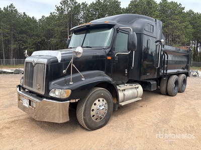 2000 International 9200i 6x4 Sleeper T/A Dump Truck