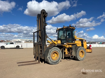 1999 Cat 938G を見 Rough Terrain Forklift