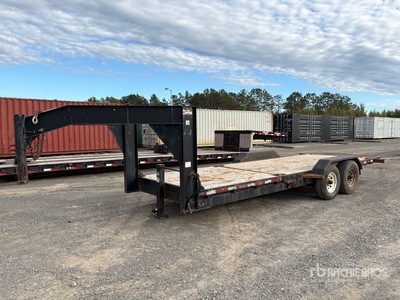2003 LWL 22 ft T/A Gooseneck Tilt Deck Trailer