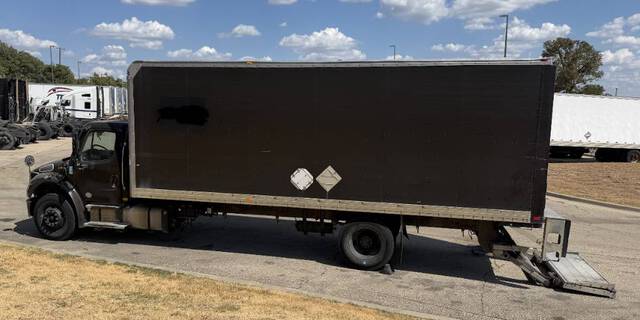2014 Freightliner M2 106 Van Truck (Inoperable) 2014 Freightliner M2 106 Van Truck (Inoperable)