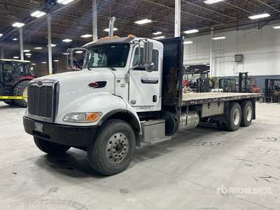 2015 Peterbilt 348 6x4 Ciężarówka z płaską platformą