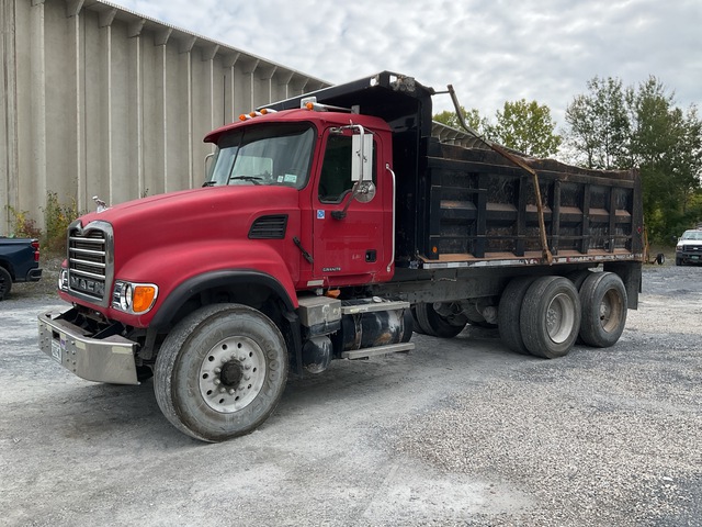 2006 Mack CV713 6x4 T/A Dump Truck 2006 Mack CV713 6x4 T/A Dump Truck