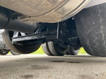 Underbody with Non-Driven Drop Axle (1)