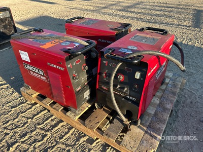 Quantity of (3) Lincoln Electric Flextex 450 معدة لحام كهربائي