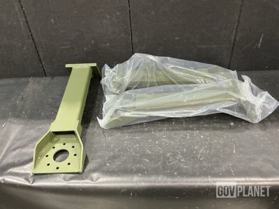 (42) GovParts 12510777 Mounting Brackets